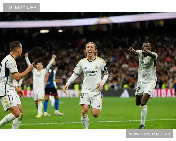 皇马与马竞巅峰对决再燃马德里荣耀之战谁能问鼎西甲王座 皇马与马竞巅峰对决再燃马德里荣耀之战谁能问鼎西甲王座