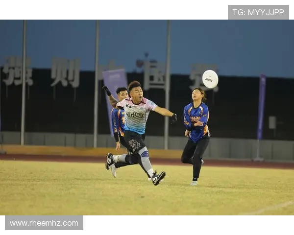 成都飞盘队在全国飞盘速度排行榜中荣获第五名展现出强大实力与潜力