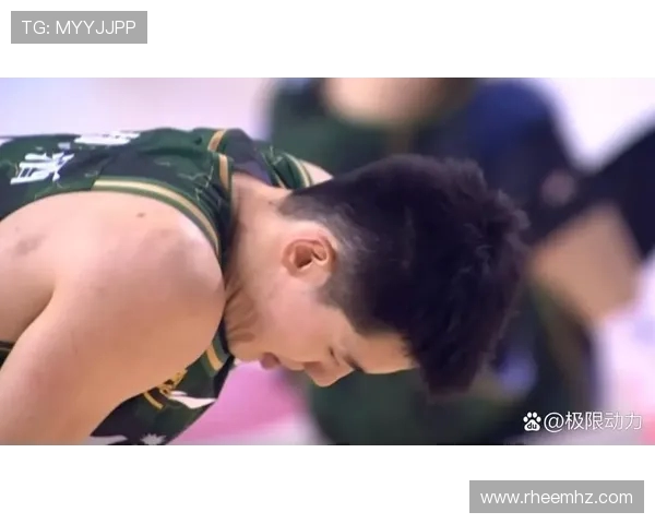 北控男篮与江苏男篮激战正酣谁能在这场对决中笑到最后